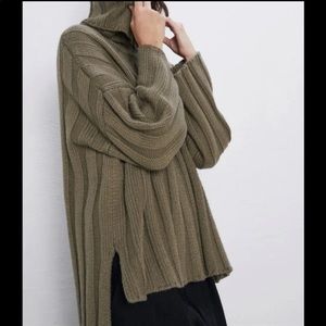 Zara Green Chunky Oversized Turtleneck